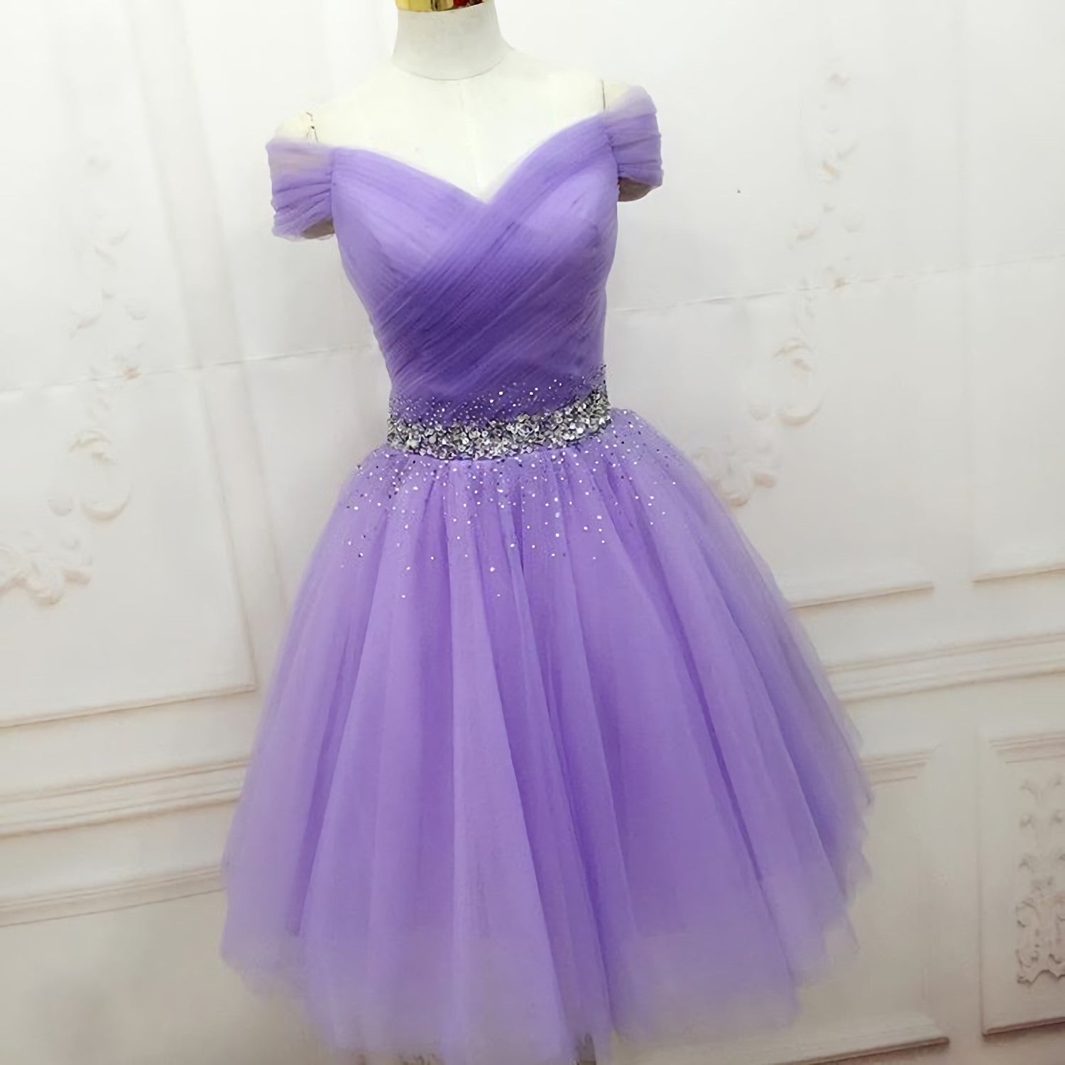 Off The Shoulder V Neck Lilac Rhinestone A Line Tulle Pleated Ruched Homecoming Dresses