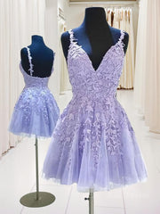 A-Line/Princess V-neck Short/Mini Tulle Homecoming Dresses