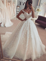 Ball Gown Straps Sweep Train Tulle Wedding Dresses With Appliques Lace